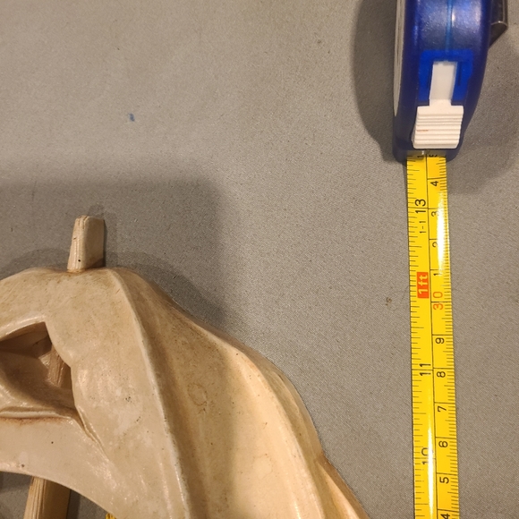 Vintage 1960's wall art. 2 children sharing umbrella in the rain. DARLING - Picture 4 of 5